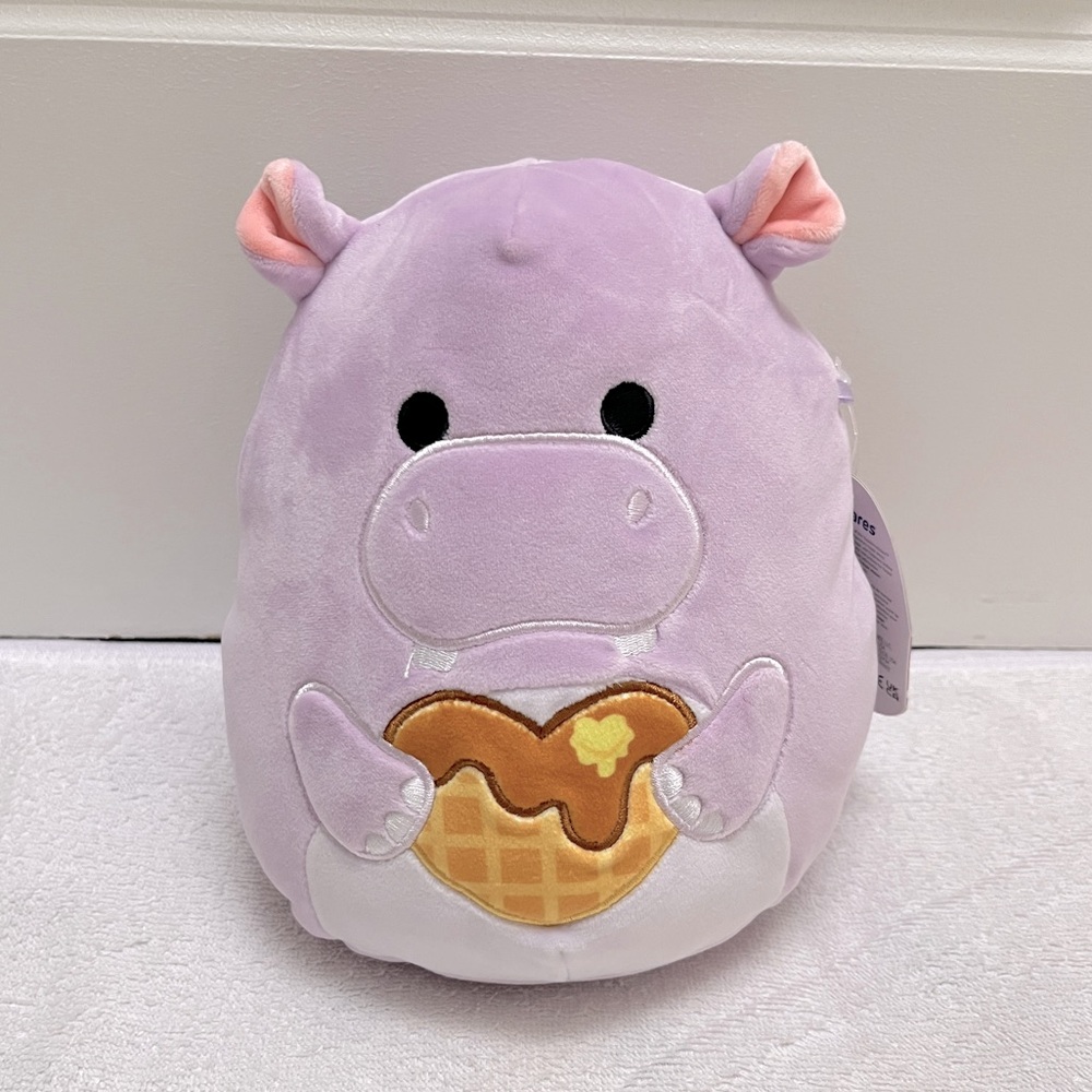 Original Squishmallow Hanna the Purple Hippo 8” Holding her Heart Shaped waffle